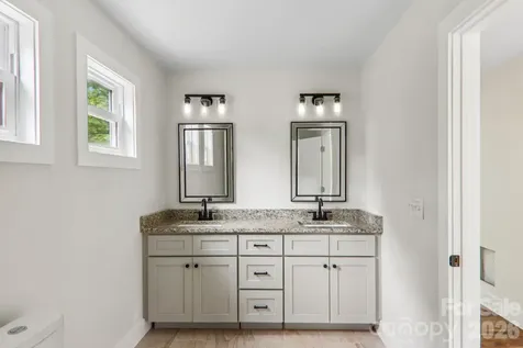 12 Whipoorwill Way Waynesville NC 28786