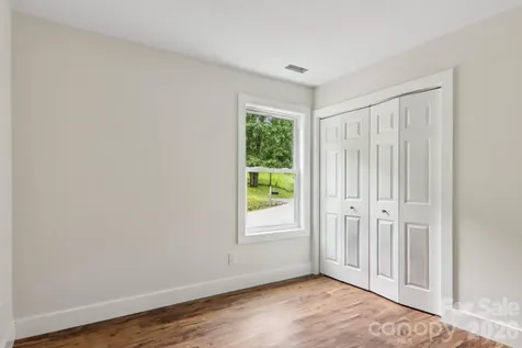 12 Whipoorwill Way Waynesville NC 28786