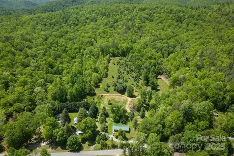 1557 Shoal Creek Road Balsam Grove NC 28708