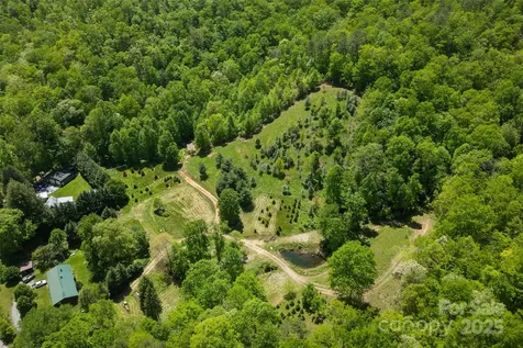 1557 Shoal Creek Road Balsam Grove NC 28708