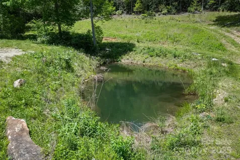 1557 Shoal Creek Road Balsam Grove NC 28708