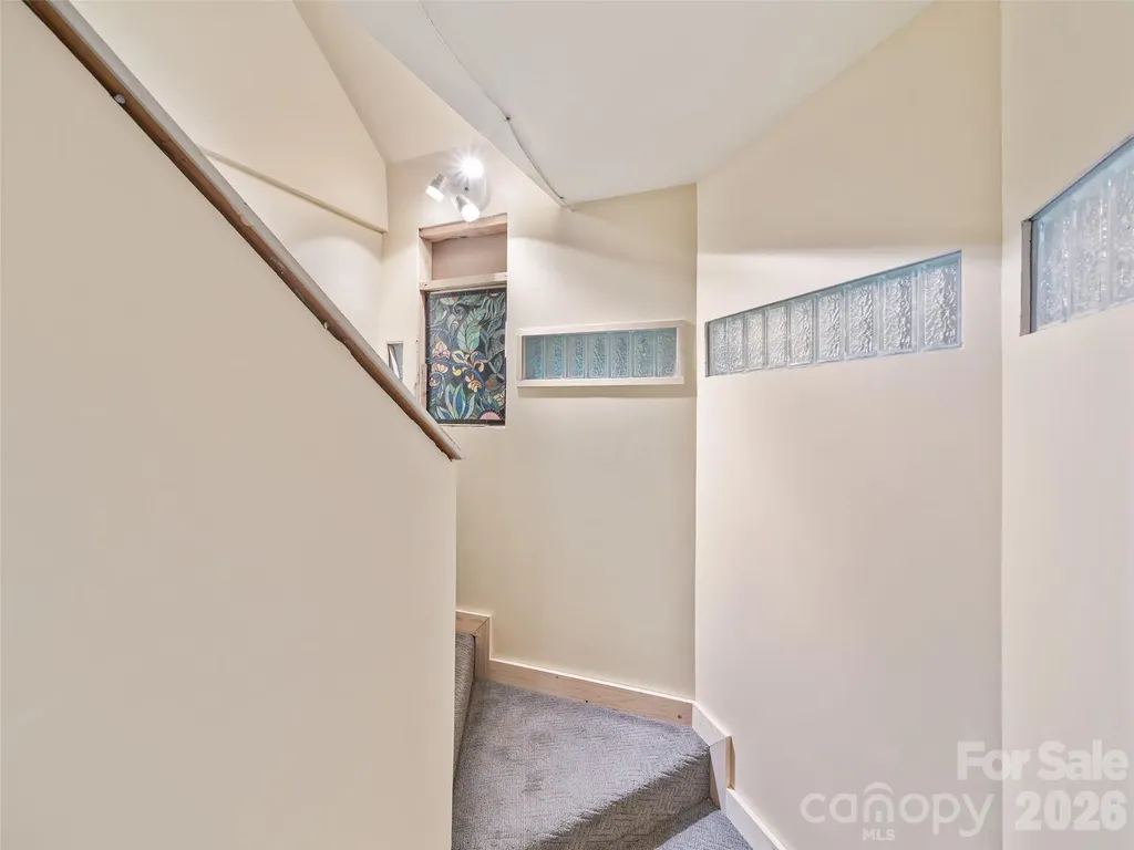 278 Mount View Drive Burnsville NC 28714