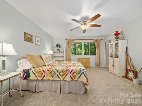 278 Mount View Drive Burnsville NC 28714