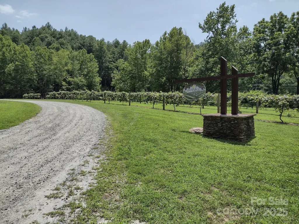 4899 White Oak Way Lenoir NC 28645