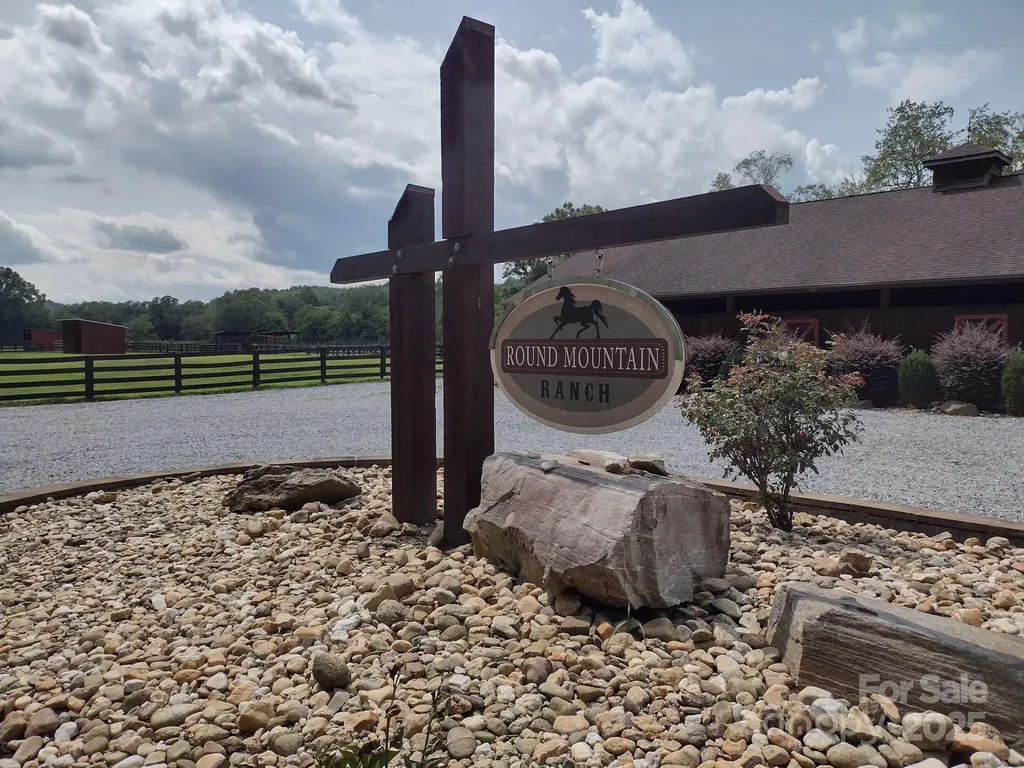 4899 White Oak Way Lenoir NC 28645