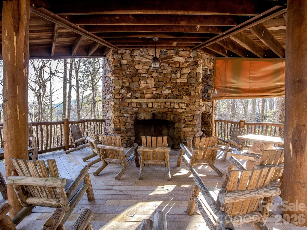 20 East Owl Creek Lane Fairview NC 28730