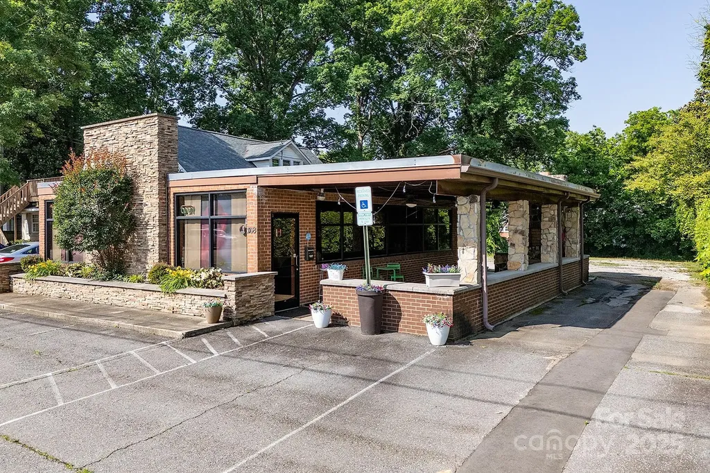 1108 S Main Street Kannapolis NC 28081