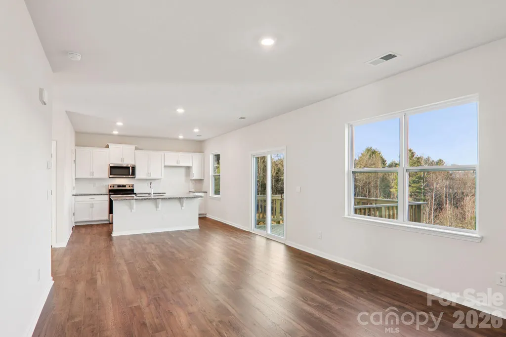 823 Adelston Lane Asheville NC 28804