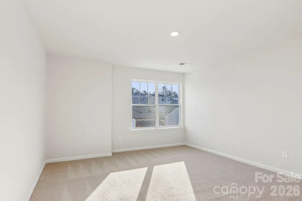 823 Adelston Lane Asheville NC 28804