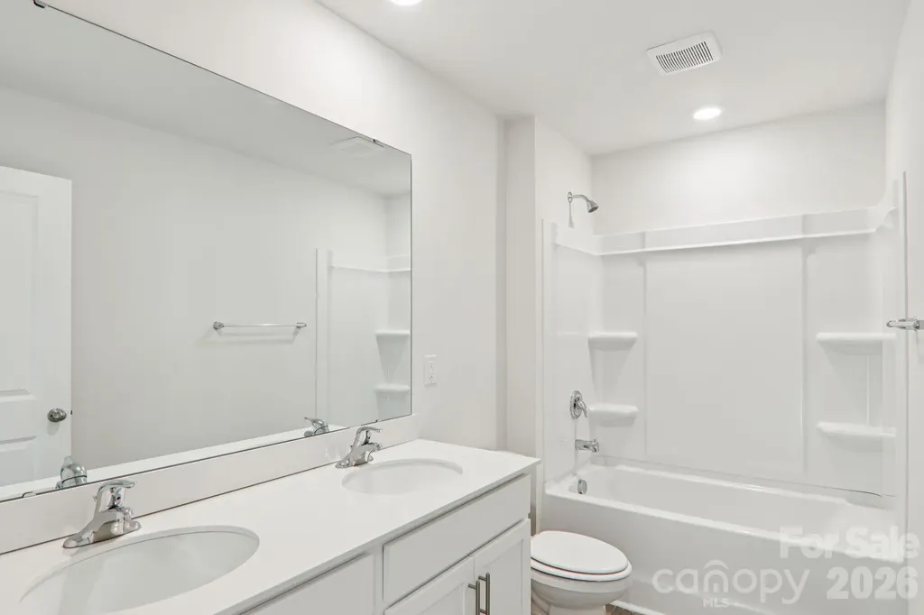 823 Adelston Lane Asheville NC 28804