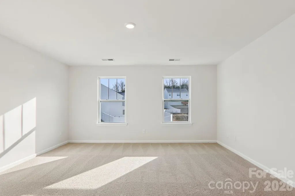 823 Adelston Lane Asheville NC 28804