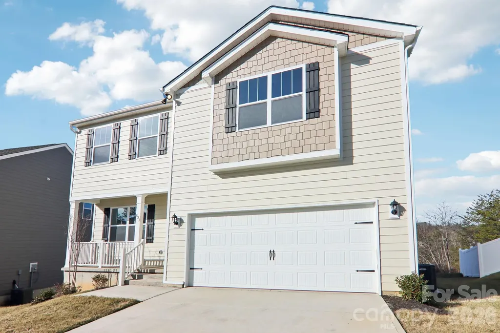 823 Adelston Lane Asheville NC 28804