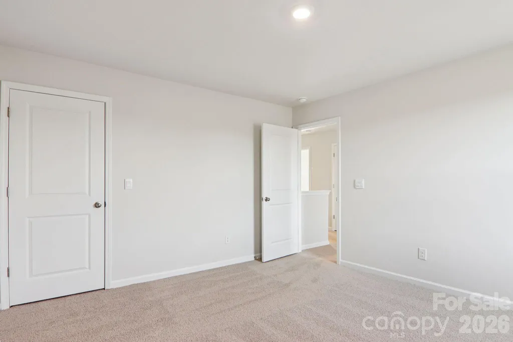 823 Adelston Lane Asheville NC 28804