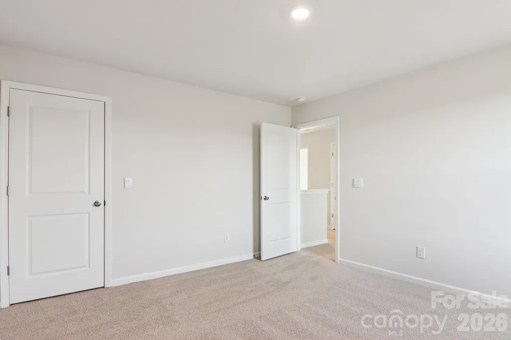 823 Adelston Lane Asheville NC 28804