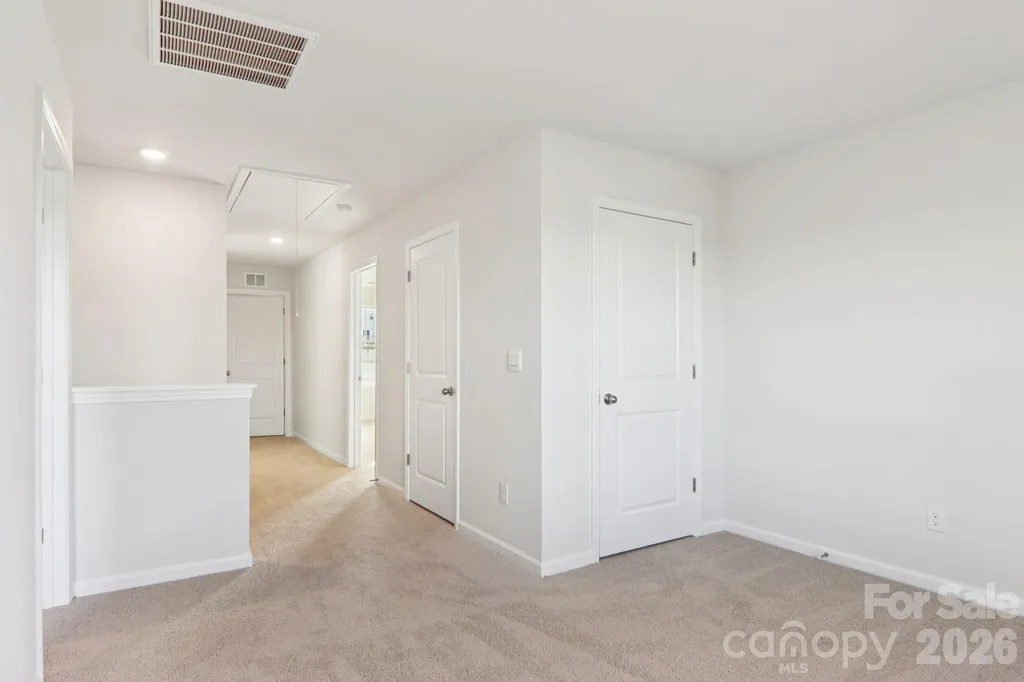 823 Adelston Lane Asheville NC 28804