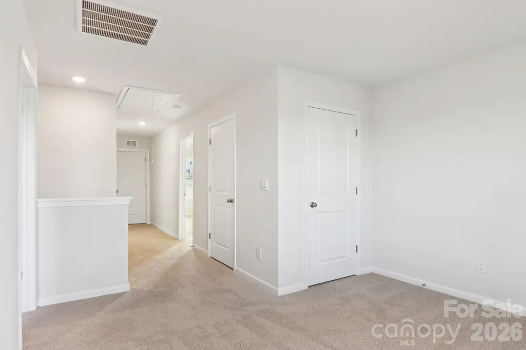 823 Adelston Lane Asheville NC 28804