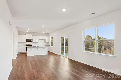 823 Adelston Lane Asheville NC 28804