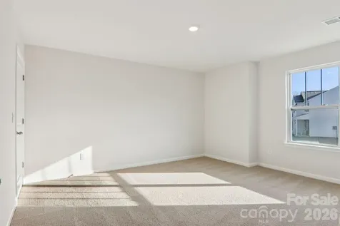 823 Adelston Lane Asheville NC 28804