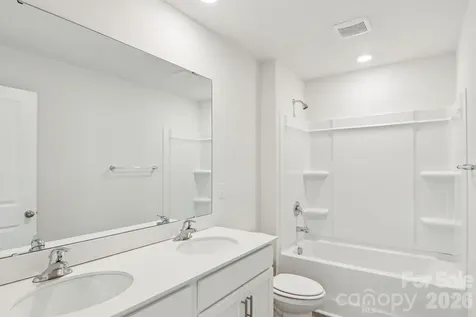 823 Adelston Lane Asheville NC 28804