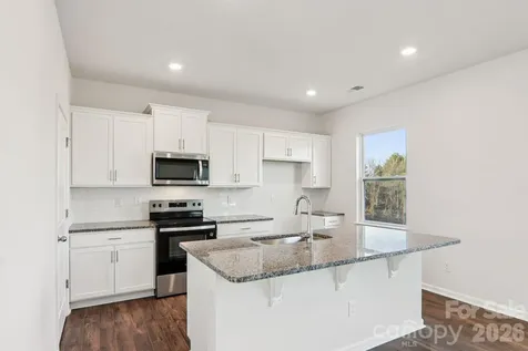 823 Adelston Lane Asheville NC 28804