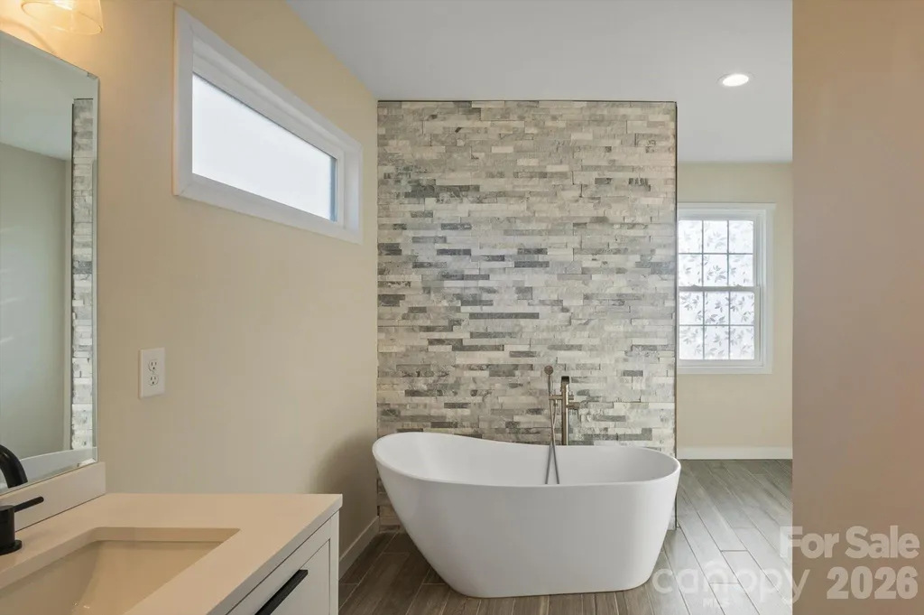 78 Grace Estates Drive Marion NC 28752
