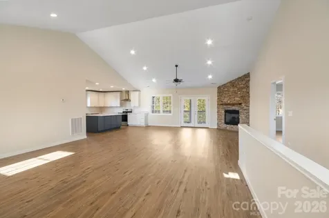 78 Grace Estates Drive Marion NC 28752
