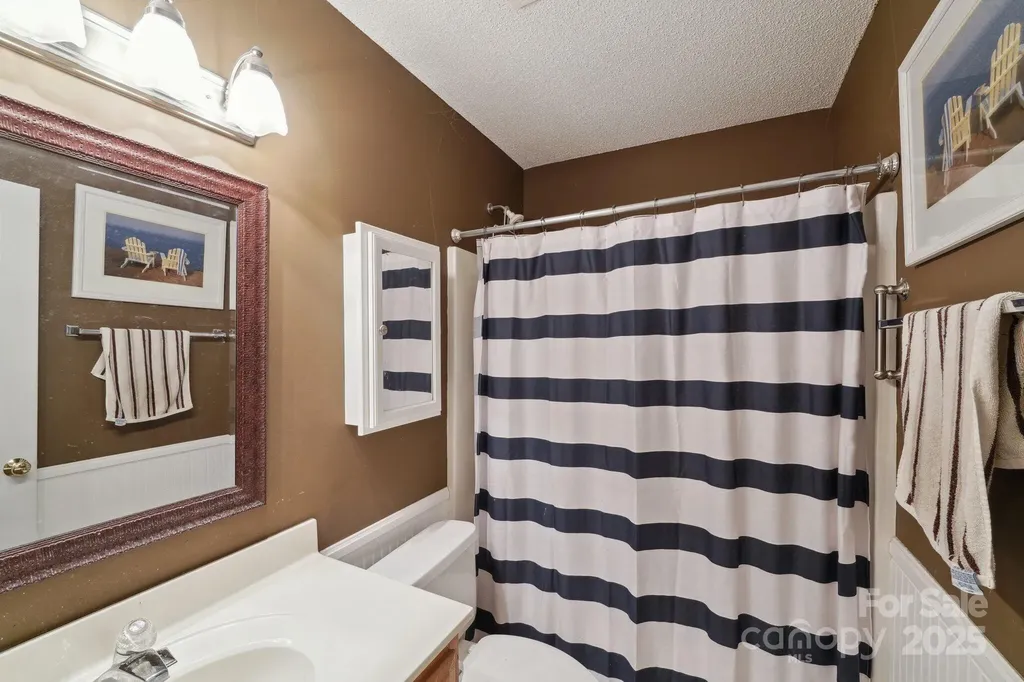 8105 Castlemaine Drive Matthews NC 28104