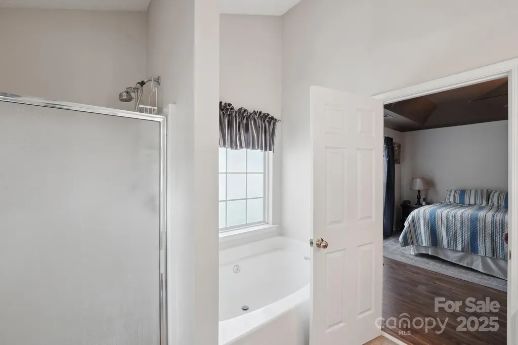 8105 Castlemaine Drive Matthews NC 28104
