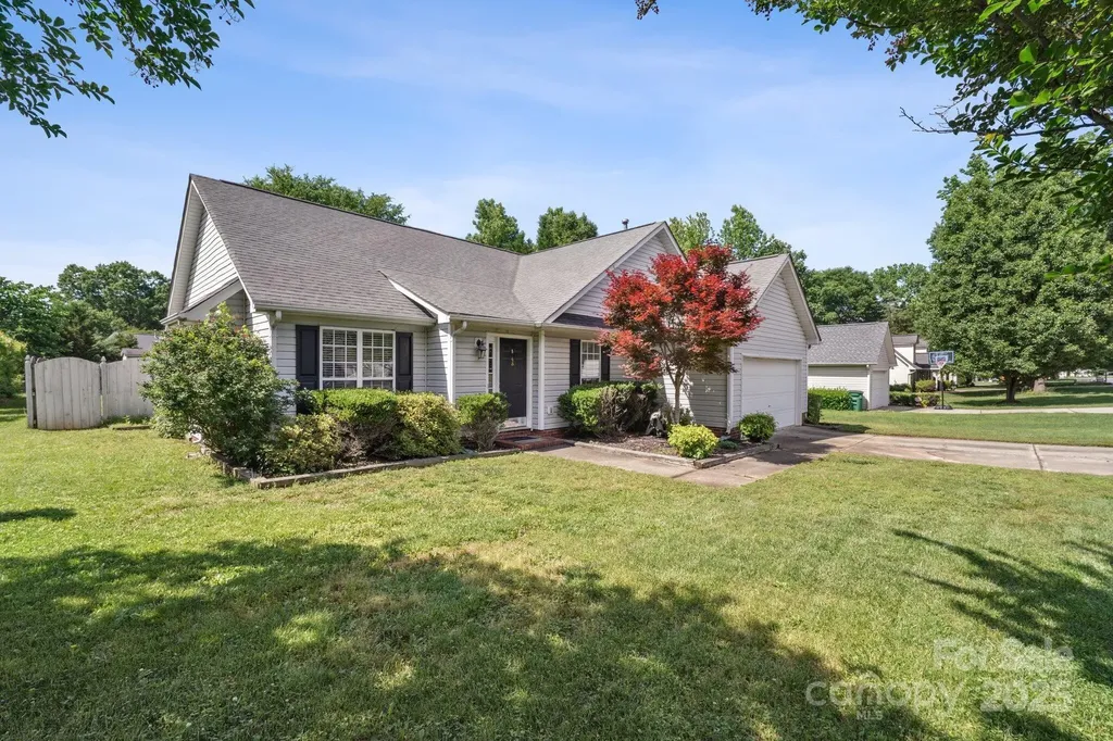 8105 Castlemaine Drive Matthews NC 28104