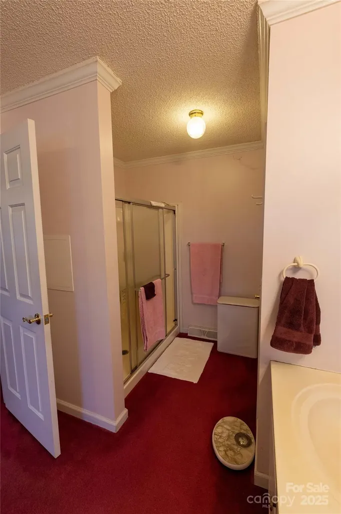120 Powderhorn Drive Burnsville NC 28714
