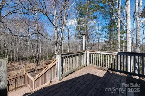 120 Powderhorn Drive Burnsville NC 28714