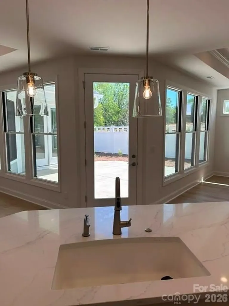 4185 Creek Bridge Circle Charlotte NC 28213