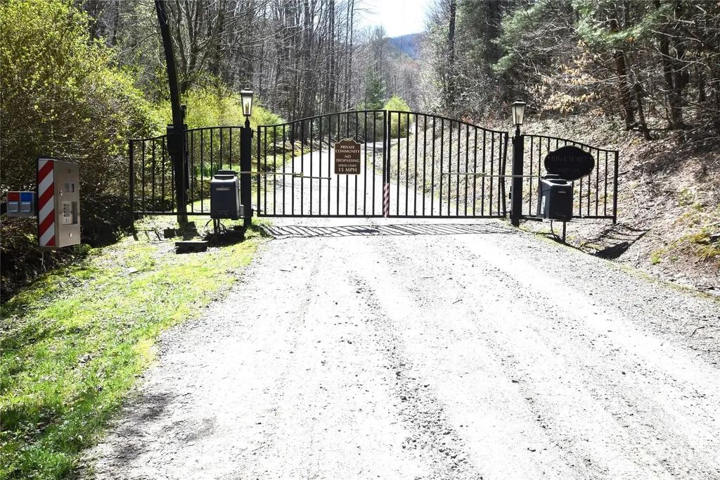 000 Big Laurel Road Waynesville NC 28785