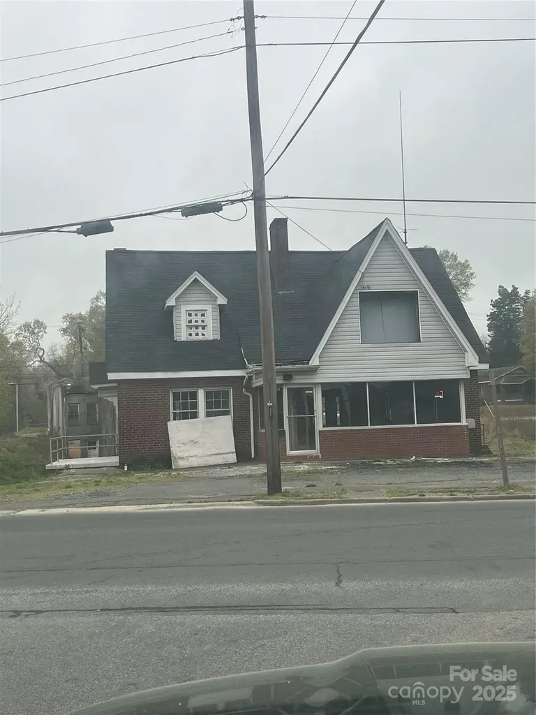 1214 Pee Dee Avenue Albemarle NC 28001