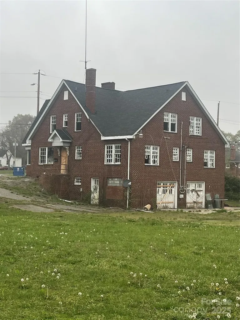 1214 Pee Dee Avenue Albemarle NC 28001