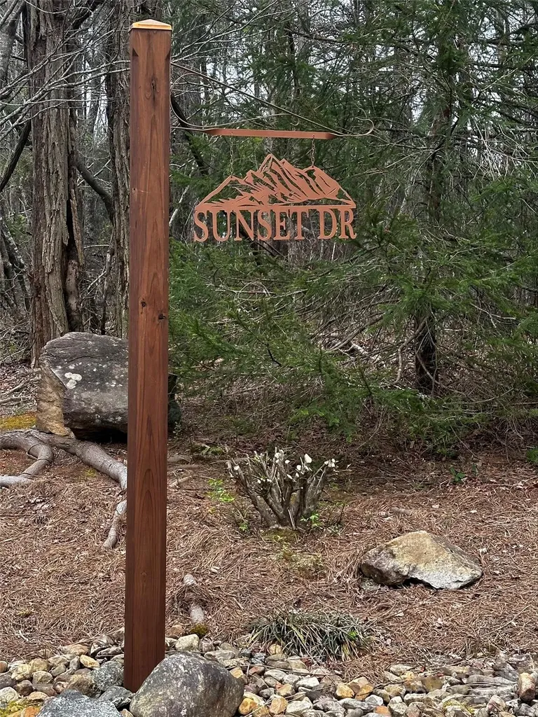 19 Sunset Drive Mill Spring NC 28756