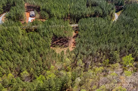 19 Sunset Drive Mill Spring NC 28756