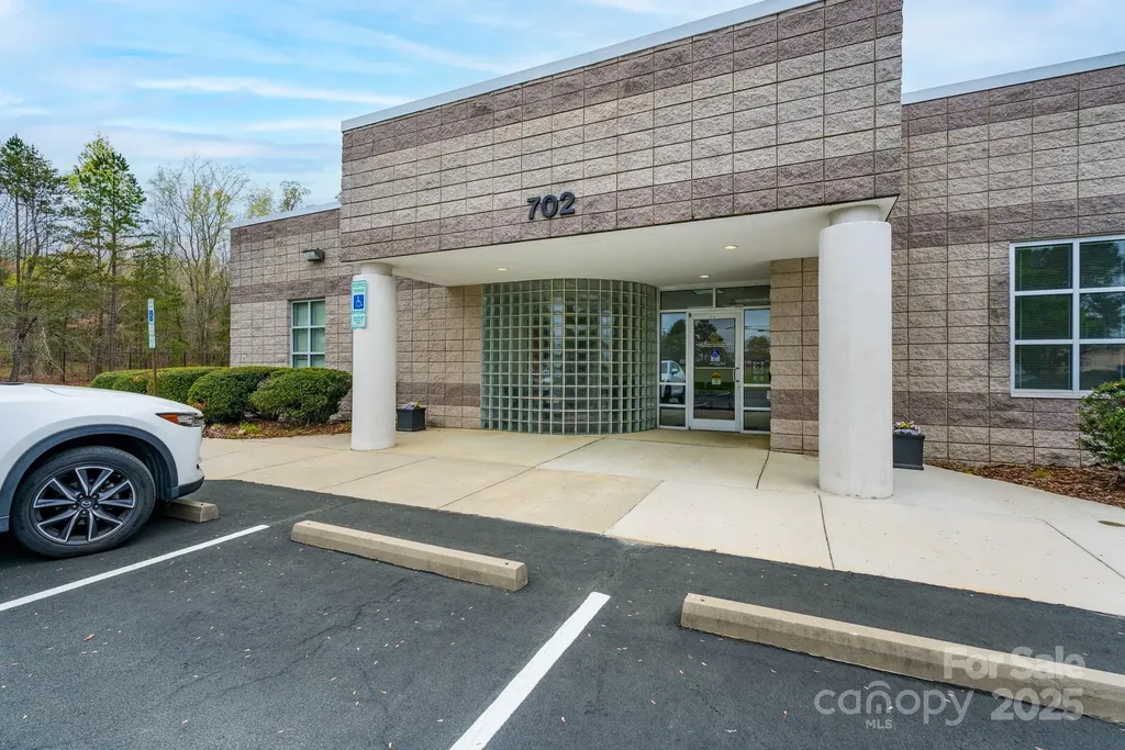 702 Henson Street Albemarle NC 28001