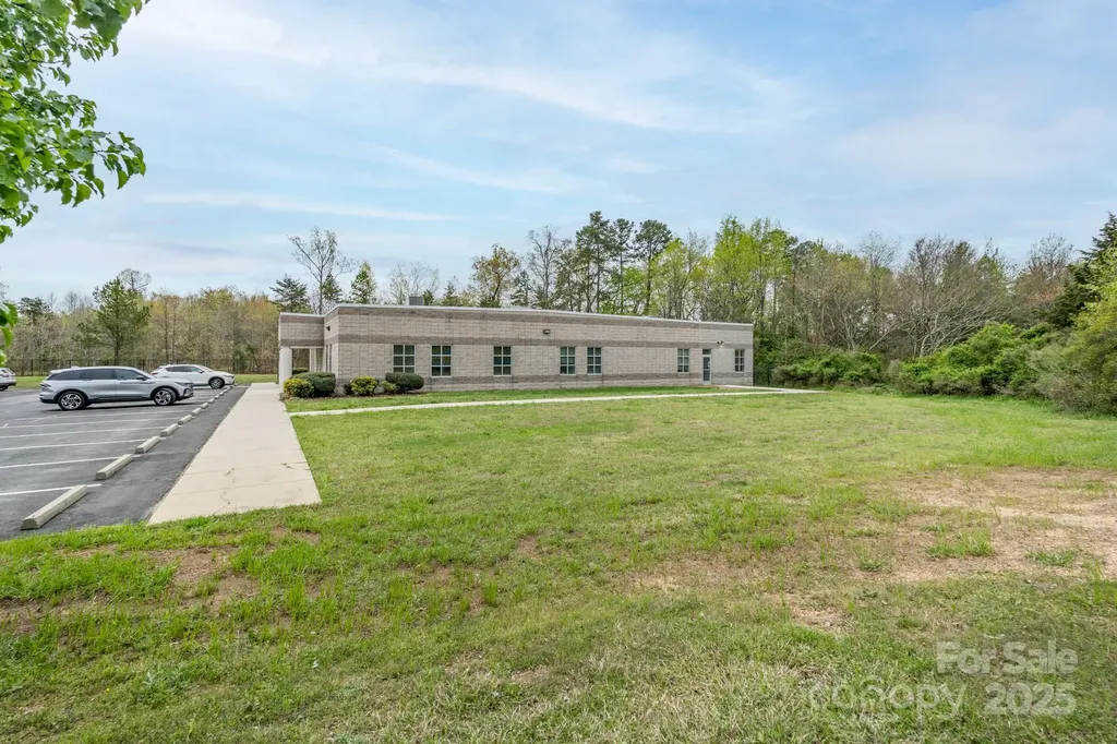 702 Henson Street Albemarle NC 28001