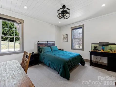 59 W Bradford Hill Road Mills River NC 28759