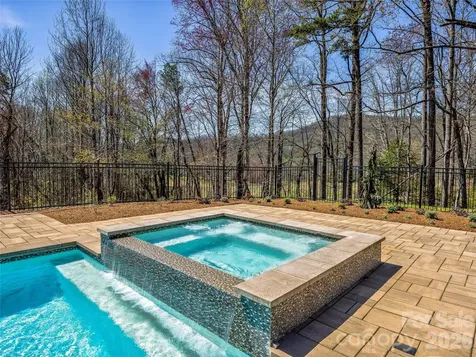 59 W Bradford Hill Road Mills River NC 28759