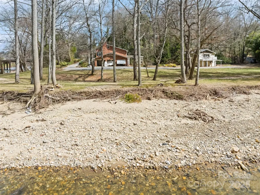 21 Riverbend Road Canton NC 28716