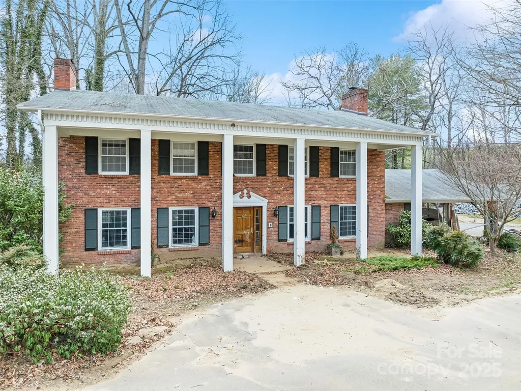 21 Riverbend Road Canton NC 28716