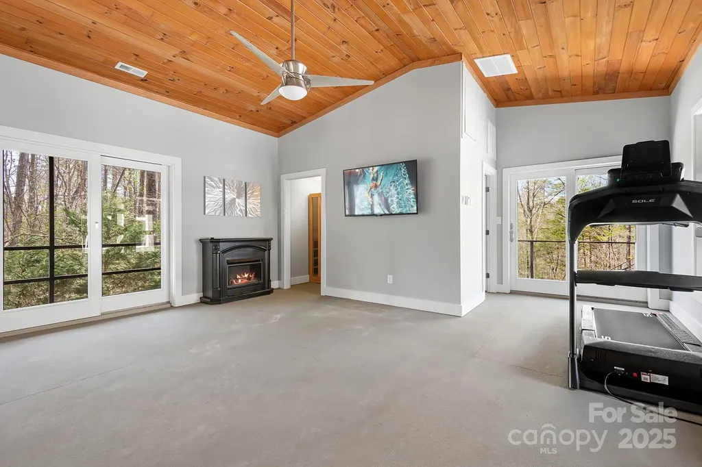 3249 Ivey Creek Road Maiden NC 28650
