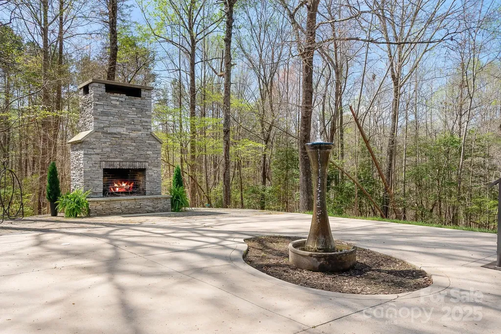 3249 Ivey Creek Road Maiden NC 28650