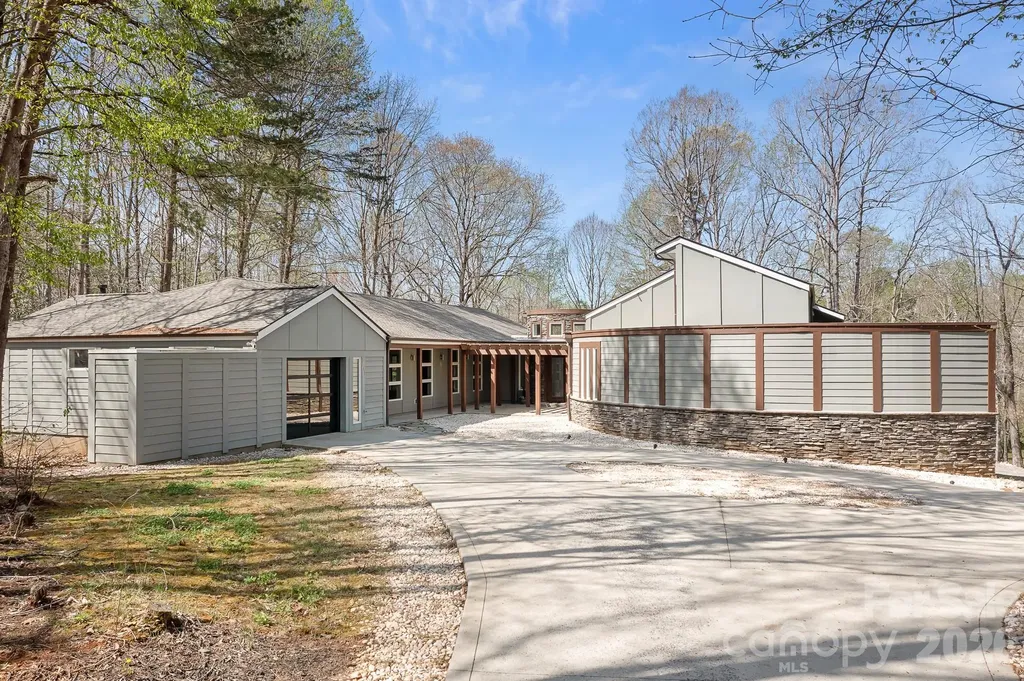3249 Ivey Creek Road Maiden NC 28650