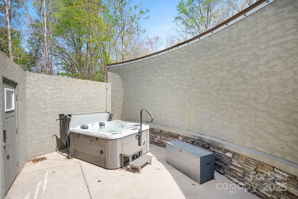 3249 Ivey Creek Road Maiden NC 28650