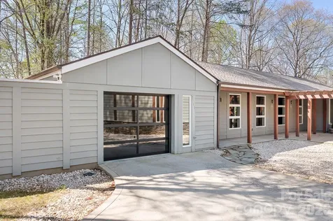 3249 Ivey Creek Road Maiden NC 28650
