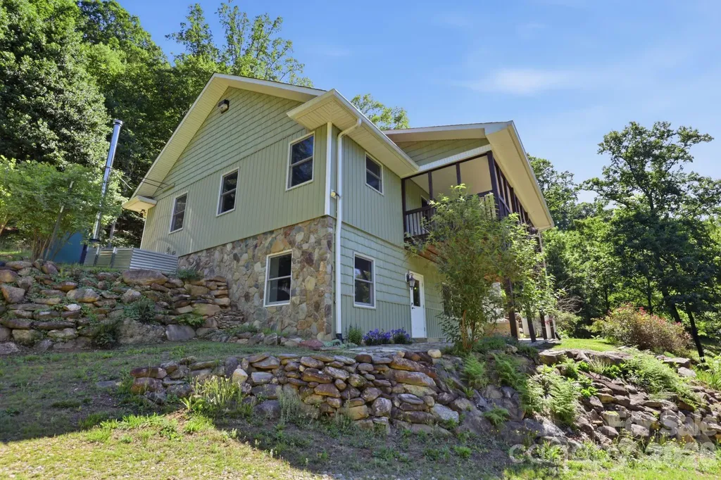 337 Roberson School Road Moravian Falls NC 28654