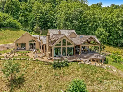 384 Doan Town Road Burnsville NC 28714